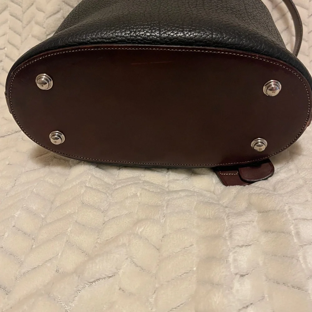 Dooney and Bourke Y171 Drawstring bag - Picture 6 of 13